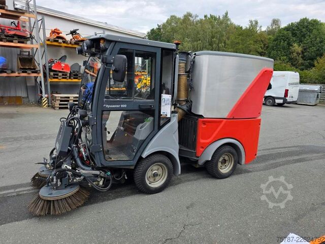 Xe lu rung HAKO Citymaster 600 mit 2 Besen,Mähwerk,Winterdienst