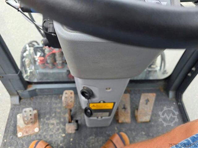 Xe lu rung HAKO Citymaster 600 mit 2 Besen,Mähwerk,Winterdienst