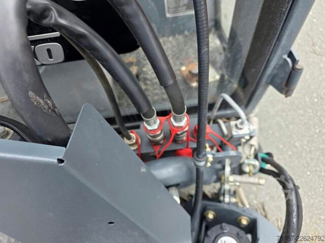 Xe lu rung HAKO Citymaster 600 mit 2 Besen,Mähwerk,Winterdienst