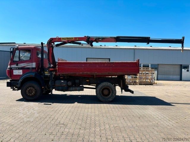 Xe ben MERCEDES-BENZ 1824 AK  Kipper Kran