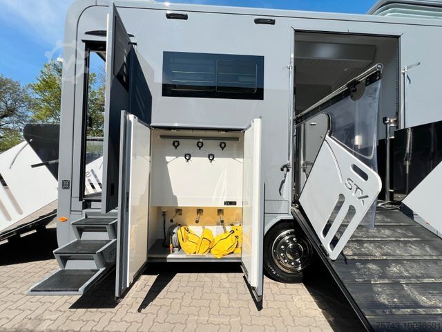 축산 운송 트럭 VOLVO FM 430 STX 6 Pferde Pop-Out, Pop-UP, Küche unten