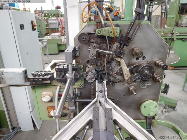 Stroj na navíjení pružin SCHENKER FA 6S