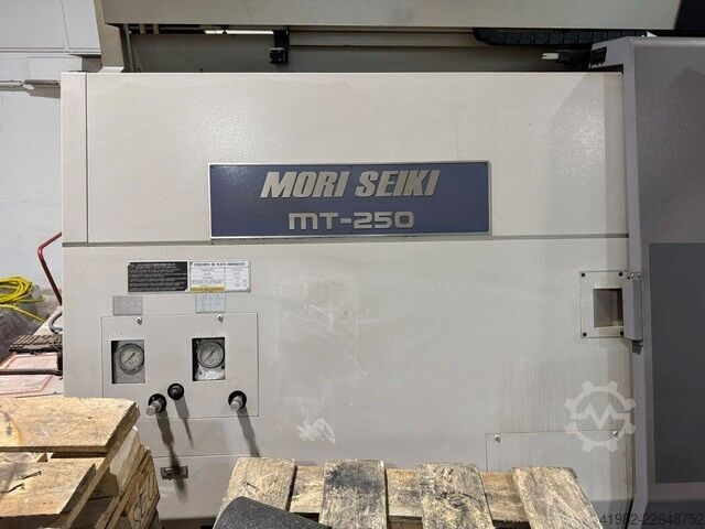 CNC-Dreh- und Fräszentrum Mori Seiki MT-250S/1500