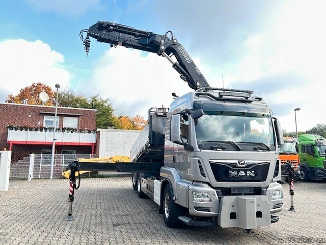 Grua montada em camião MAN 28.500 TGS 3Skipper + Fassi 395 Kran+Greifer 6x2