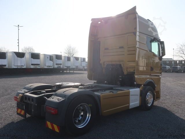 标准牵引车头 MAN 18.510 TGX Standklima Vollluft Alcoa Lampenbügel