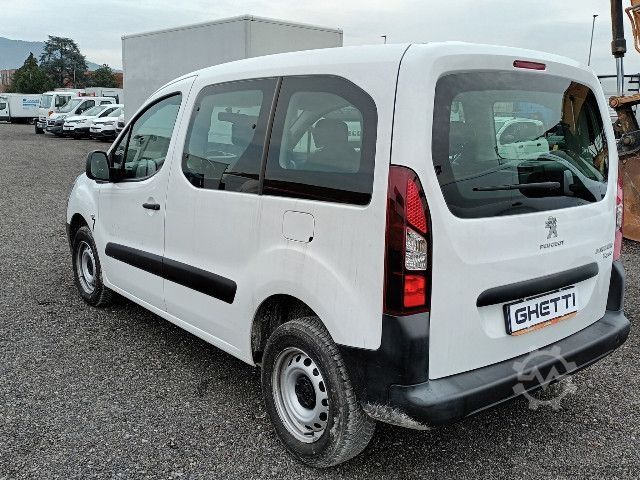 Minibús Peugeot Mod. Vers. Partner Mix Combi