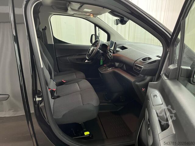 Microbuz FIAT Doblo L2 Heavy Automatik RüKa CarPlay Allwetter