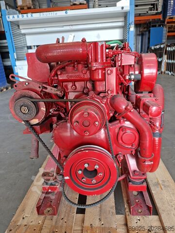 Motoare Detroit, generator Westerbeke  