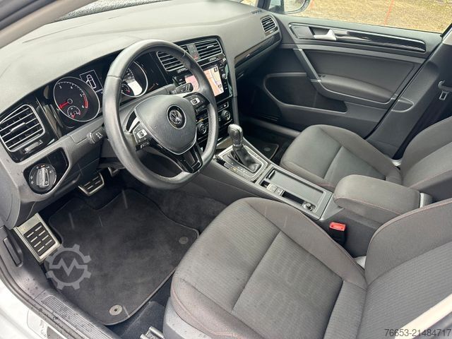 Smábíll VOLKSWAGEN Golf Variant 85kw DSG Sound*Klimaaut.*Navi