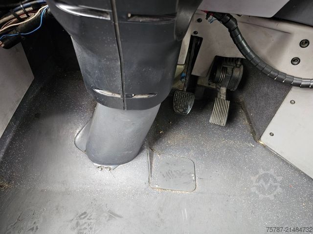 Liðvagn MERCEDES-BENZ O 530 G, Gelenkbus, 3 Achser, Retarder