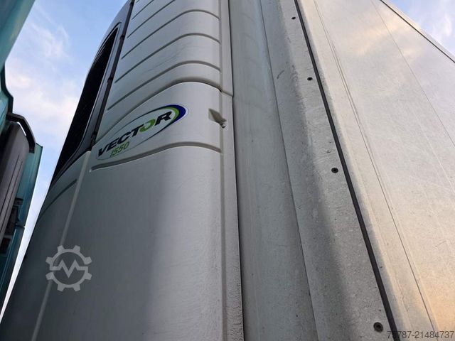 Kælivogna hálfpallhenger KRONE Tiefkühler, Carrier Vector 1550, 2 x Liftachse