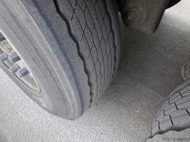 Kælivogna hálfpallhenger KRONE Tiefkühler, Carrier Vector 1550, 2 x Liftachse