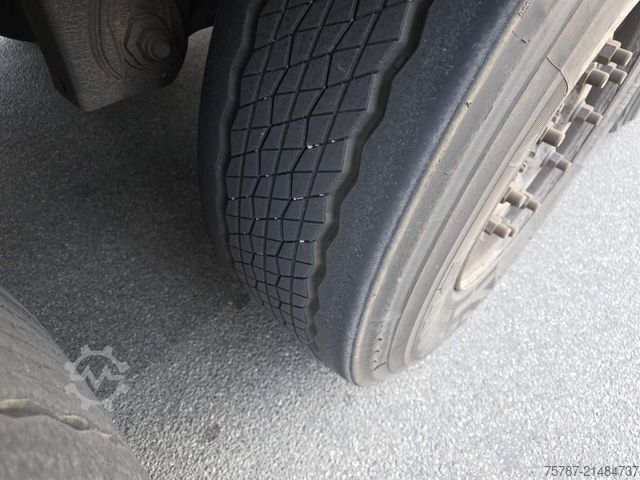 Kælivogna hálfpallhenger KRONE Tiefkühler, Carrier Vector 1550, 2 x Liftachse