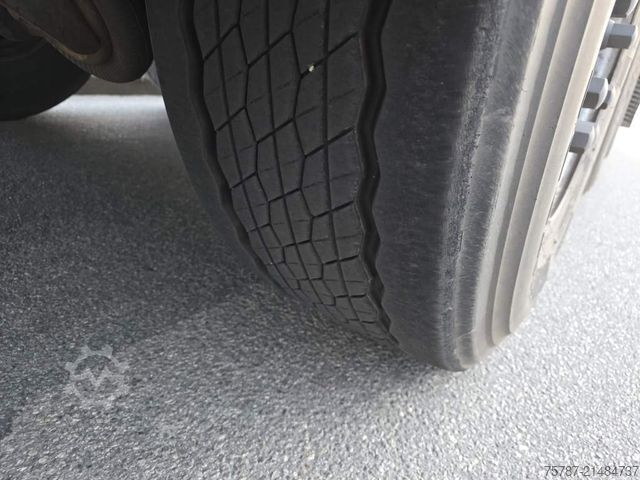 Kælivogna hálfpallhenger KRONE Tiefkühler, Carrier Vector 1550, 2 x Liftachse