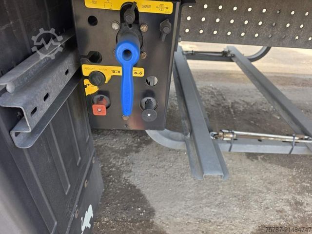 Kælivogna hálfpallhenger SCHMITZ CARGOBULL Tiefkühler, Doppelstock, Diesel/ Strom