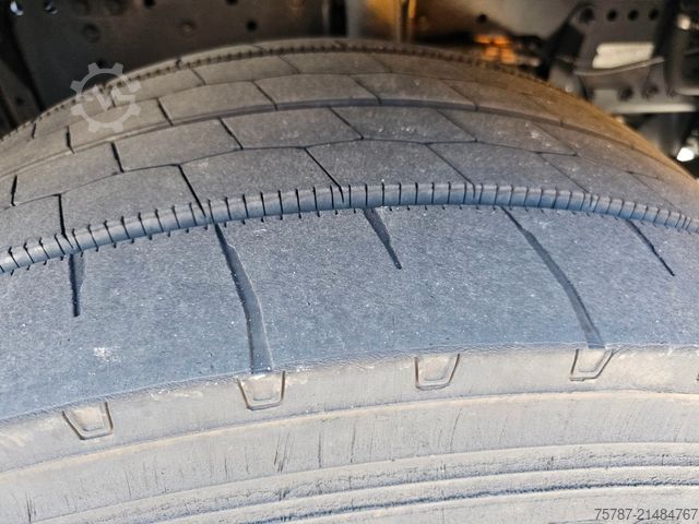 Staðlaður dráttarbíll MAN 18.500 TGX, Standklima, Euro 6m Standard