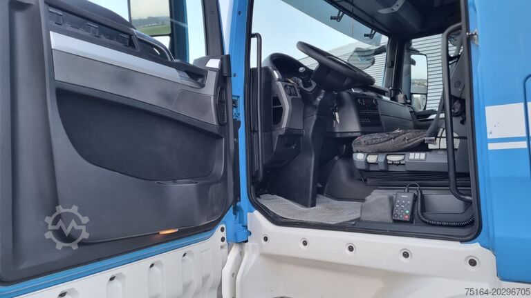 Standardni SZM MAN TGX 18.440 4x2 LLS