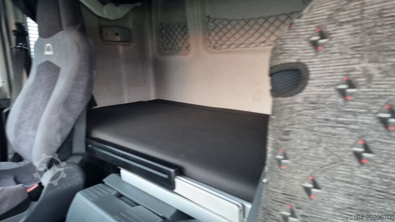 Standardni SZM MAN TGX 18.440 4x2 LLS