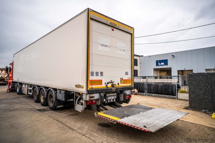 Transport refrigerat/congelat CHEREAU CARRIER 1950 MT+ DHOLLANDIA