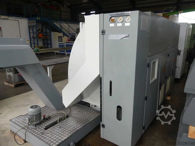 Centrul de strunjire-frezare CNC Gildemeister CTX-400 S2