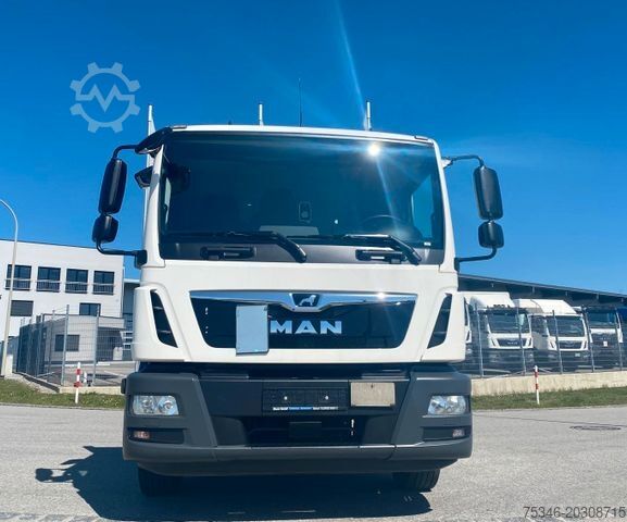 Camion cu platformă MAN TGM 15.290 /BL/Pritsche 7,25m/AHK/Nur 29 tkm