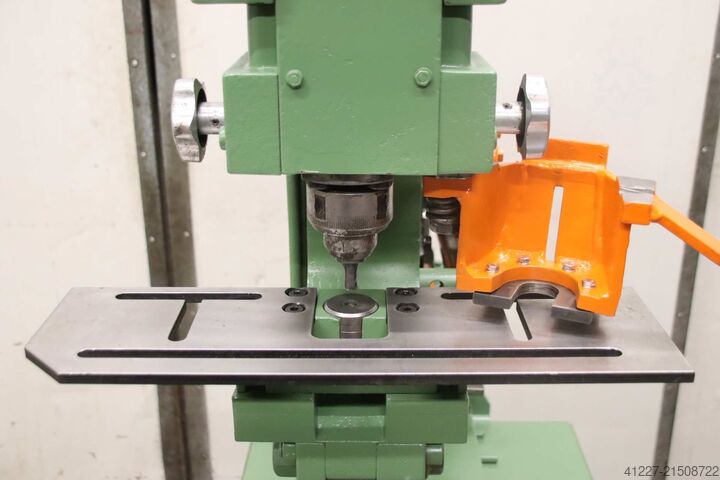 Cizalla para perfiles de acero y punzonadora, combinada 5 en 1 Peddinghaus Peddiworker 400