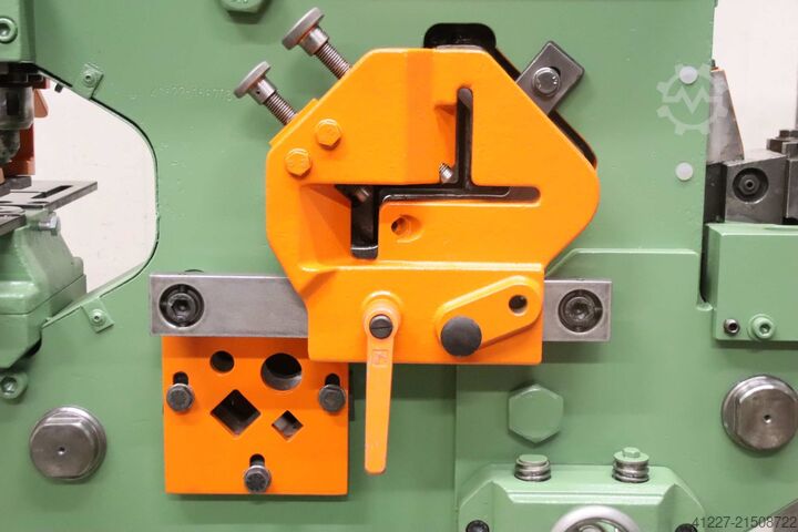 Cizalla para perfiles de acero y punzonadora, combinada 5 en 1 Peddinghaus Peddiworker 400