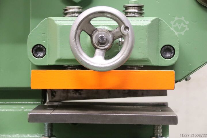 Cizalla para perfiles de acero y punzonadora, combinada 5 en 1 Peddinghaus Peddiworker 400