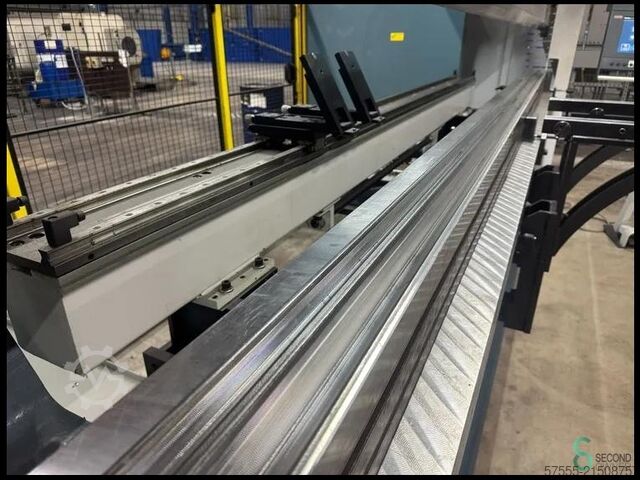 Máy chấn tấm Durma AD-S 40400, 4m 400t 2023 Durma AD-S 40400, 4m 400t