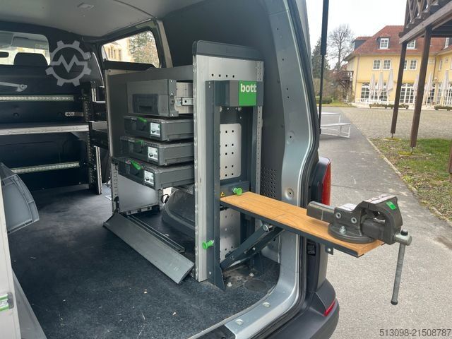 Panelvan VOLKSWAGEN T6.1 BOTT REGALS. TEMP. SHZ NAVI KLIMA 1.HAND