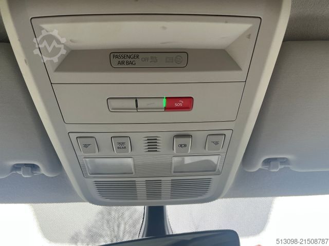 Panelvan VOLKSWAGEN T6.1 BOTT REGALS. TEMP. SHZ NAVI KLIMA 1.HAND