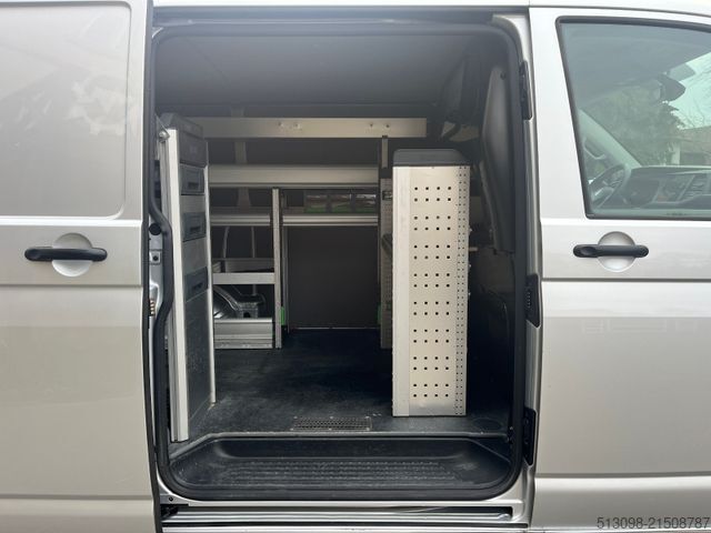 Panelvan VOLKSWAGEN T6.1 BOTT REGALS. TEMP. SHZ NAVI KLIMA 1.HAND