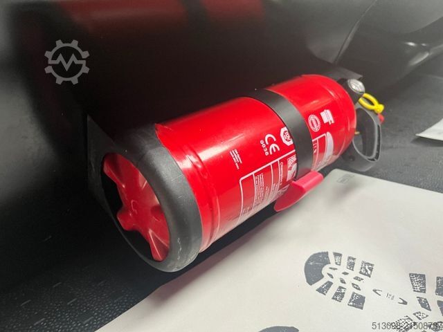 Panelvan VOLKSWAGEN T6.1 BOTT REGALS. TEMP. SHZ NAVI KLIMA 1.HAND