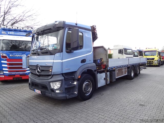 Xe tải sàn phẳng Mercedes-Benz Actros 2533 6X2 HMF 1820 Langmaterial