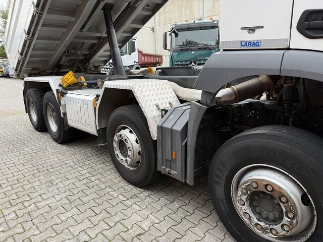 Xe ben ba chiều Mercedes-Benz Arocs 3246K 8X4 Meiller