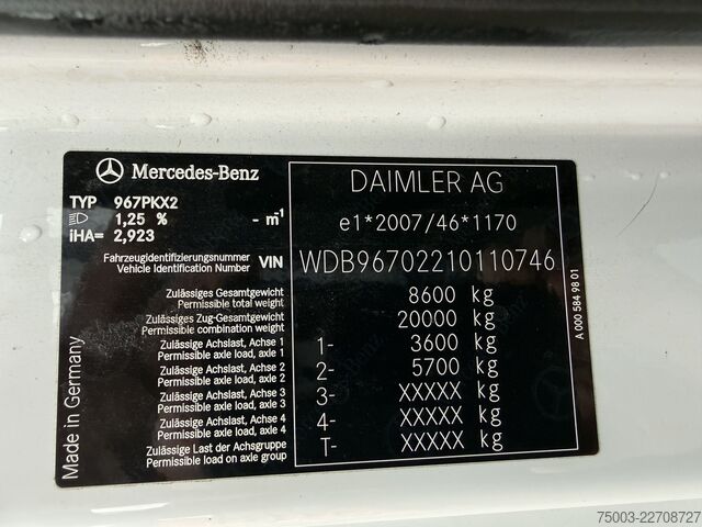 Xe bán tải van Mercedes-Benz Atego 818 Hegla Glasreff
