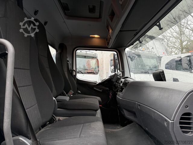 Xe bán tải van Mercedes-Benz Atego 818 Hegla Glasreff