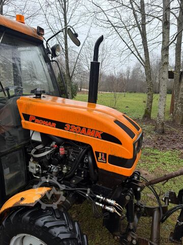  Pronar 320AMK