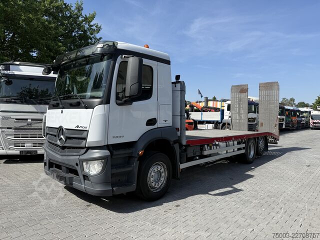 Xe tải chở ô tô Mercedes-Benz Actros MP4 2532 6X2 Maschinentransporter