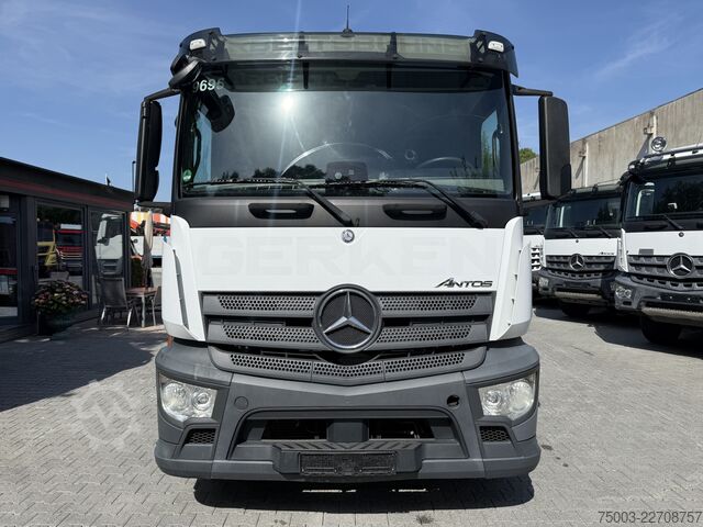 Xe tải chở ô tô Mercedes-Benz Actros MP4 2532 6X2 Maschinentransporter