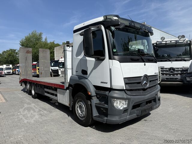 Xe tải chở ô tô Mercedes-Benz Actros MP4 2532 6X2 Maschinentransporter