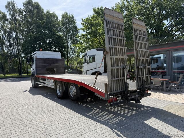 Xe tải chở ô tô Mercedes-Benz Actros MP4 2532 6X2 Maschinentransporter
