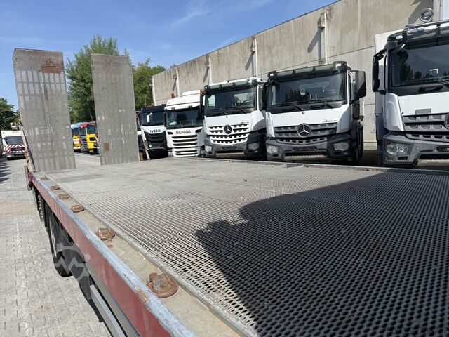 Xe tải chở ô tô Mercedes-Benz Actros MP4 2532 6X2 Maschinentransporter