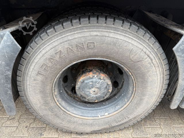 Lori pembuangan MAN TGS 26.400 6x2 Kipper + Kran LogLift F105Z77A