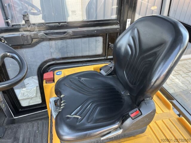 टो ट्रैक्टर Jungheinrich EZS570
