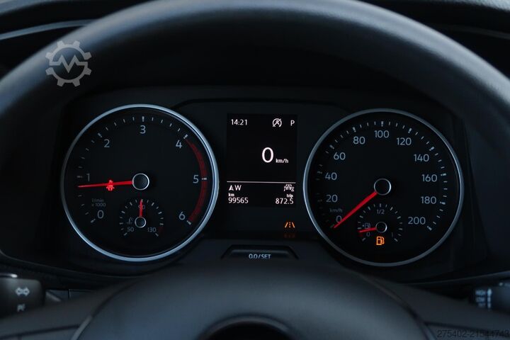 High-roof van Volkswagen Crafter 35 2.0 TDI L3H2 AUT/ LED/ CAMERA/ ACC/ ...