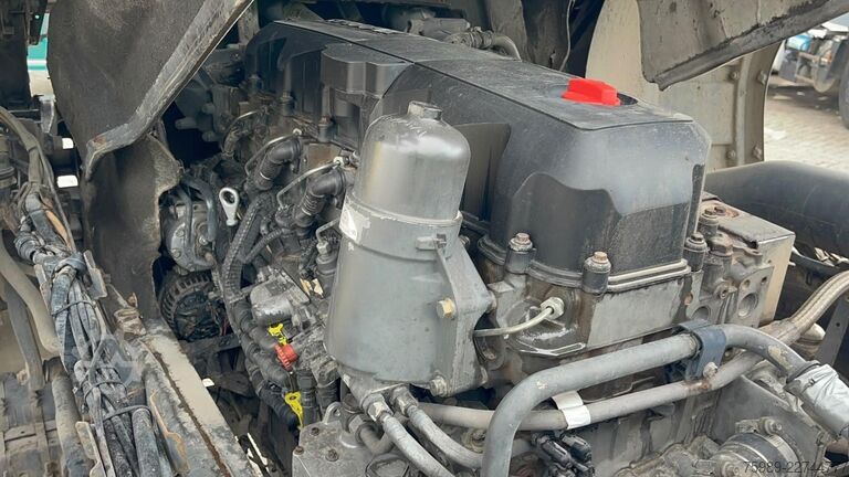 Standardni SZM DAF XF 105.460 Euro5   2 tanks Parking Airco,  Frig...
