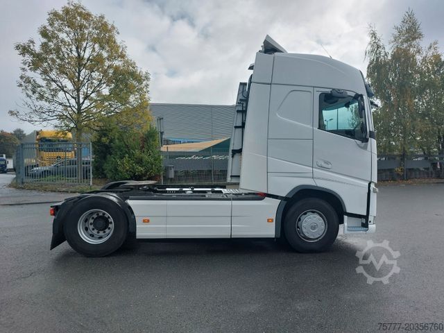 د معیار ټراکټر واحد VOLVO FH460 Globetrotter-VEB+-I Shift-2 Tanks