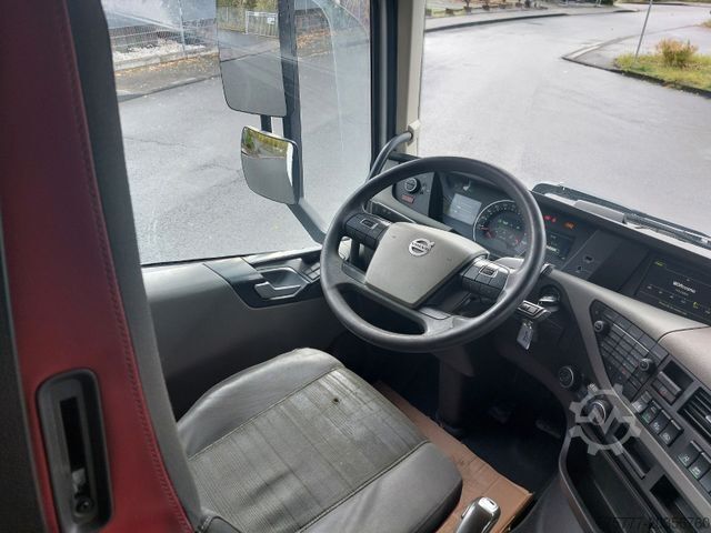 د معیار ټراکټر واحد VOLVO FH460 Globetrotter-VEB+-I Shift-2 Tanks