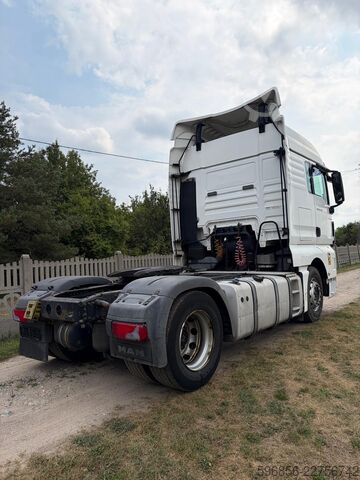 Tractor estándar MAN TGX 18.440